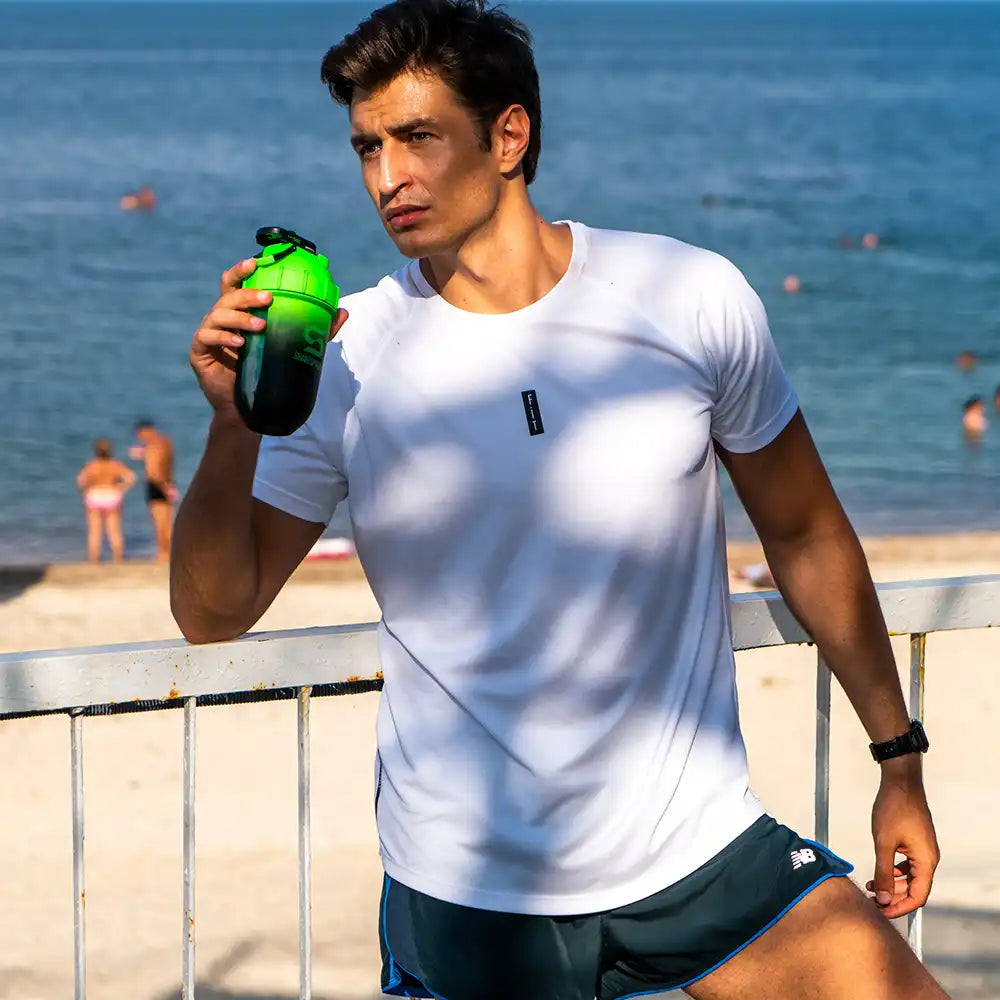 ShakeSphere Cooler Shaker 700 ml - Ombre Green-The Racquet Shop-Shop Online in UAE, Saudi Arabia, Kuwait, Oman, Bahrain and Qatar